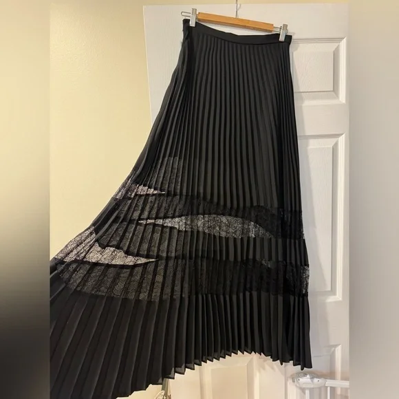 ASTR the Label Black Lace & Chiffon Maxi Skirt - Picture 1 of 2